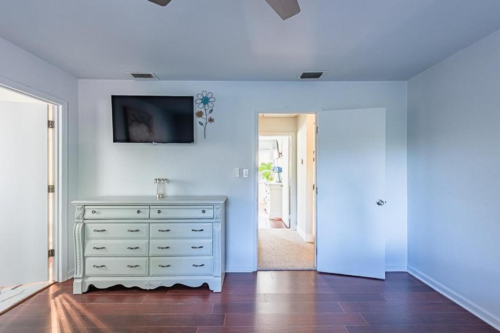 Cozy Townhome Retreat With King Bed Near I-10, Capitol, Fsu & Famu Tallahassee Exterior photo